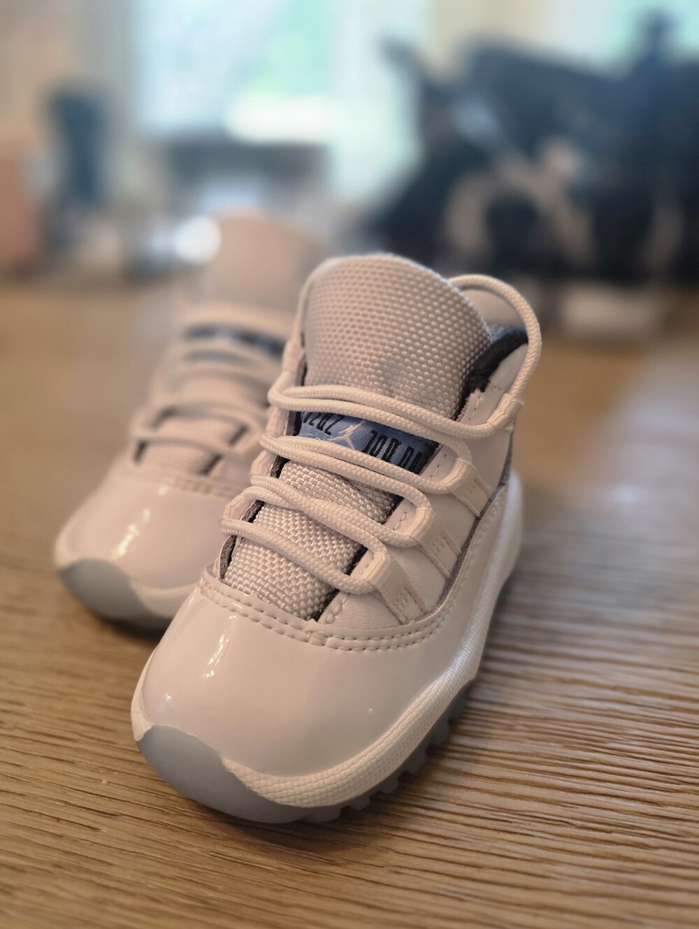 Nike Air Jordan Retro 11 LEGEND BLUE